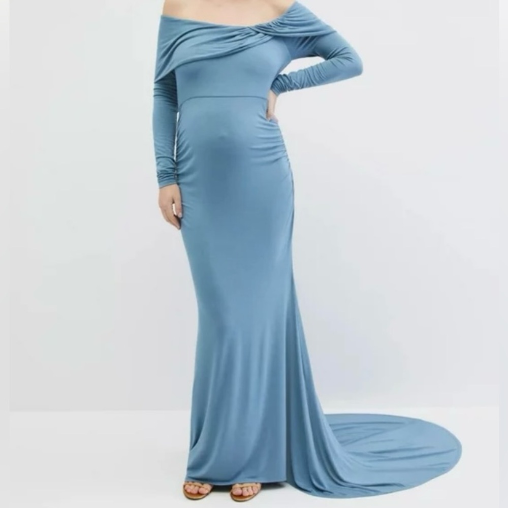 Motherhood Maternity Maxi Off-Shoulder Long Sleeve Train Photoshoot Dress